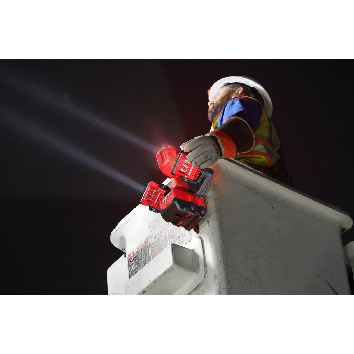 Milwaukee M18ubl-0 proiector led utilitar   4933459433