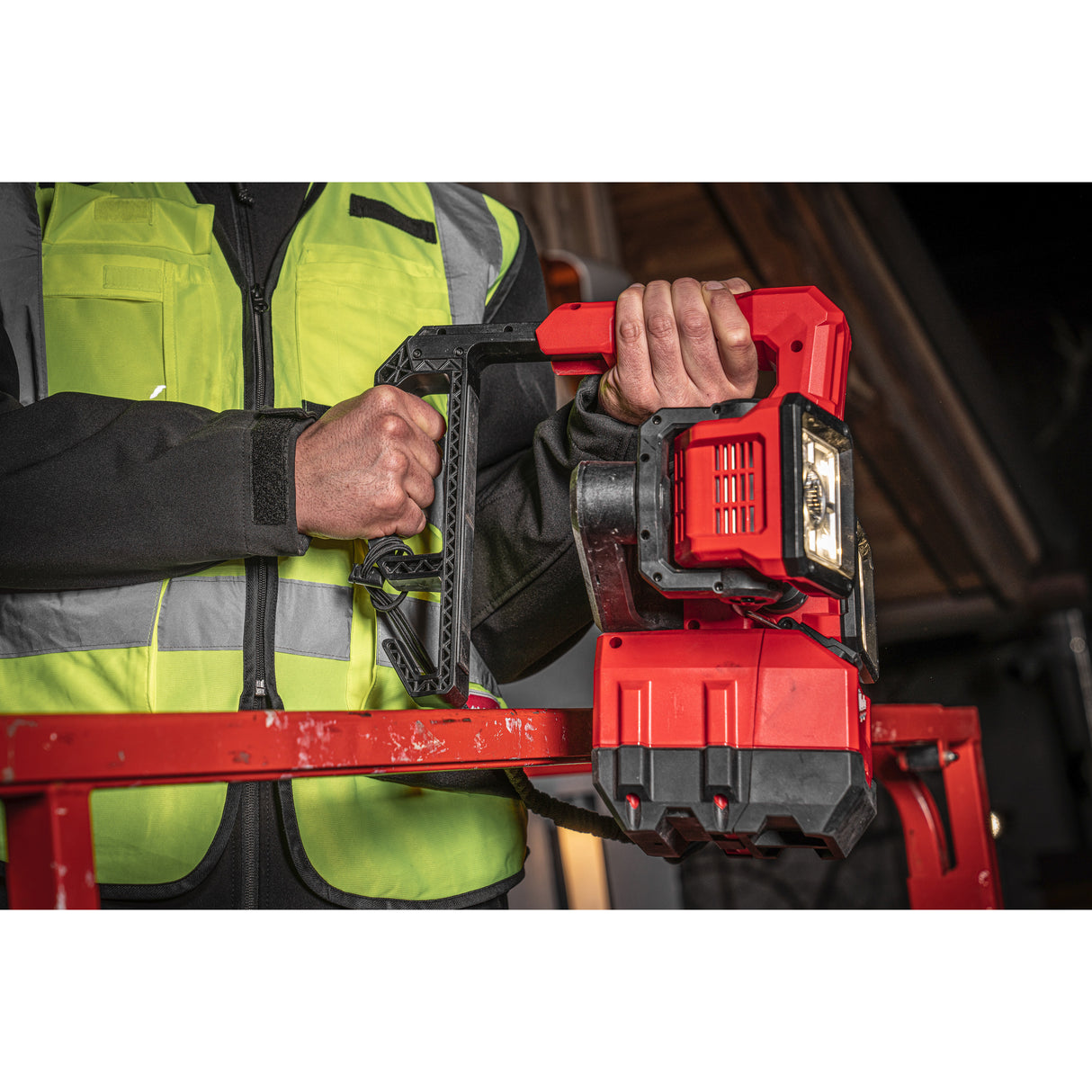 Milwaukee M18ubl-0 proiector led utilitar   4933459433