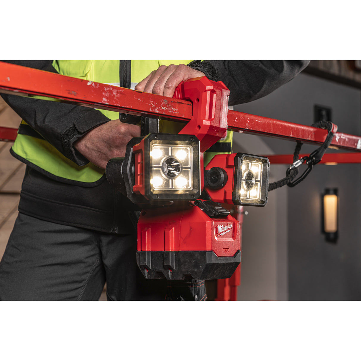Milwaukee M18ubl-0 proiector led utilitar   4933459433