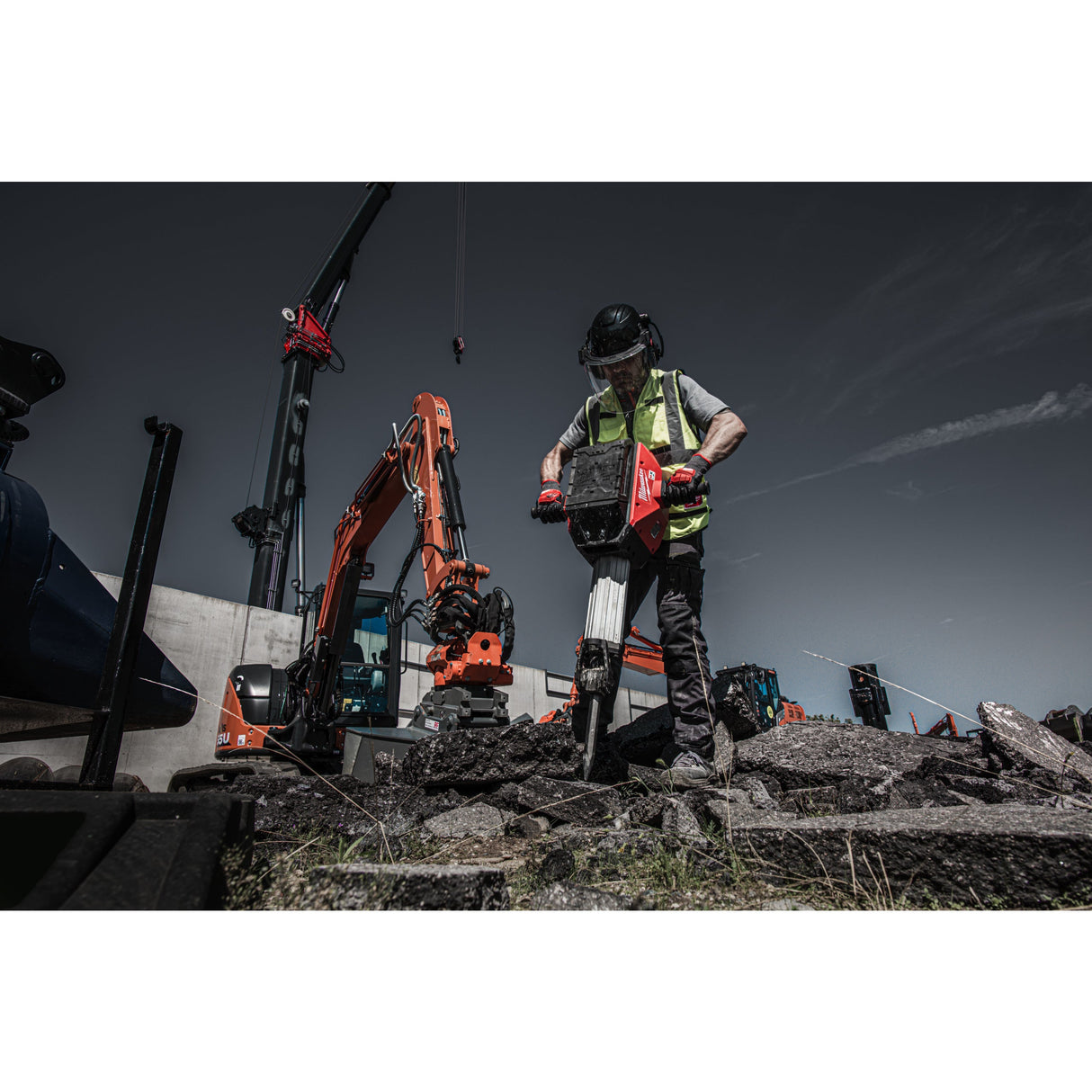 MXF DH2528H Ciocan demolator 28 mm Hex clasa 25 kg MX FUEL™ Milwaukee