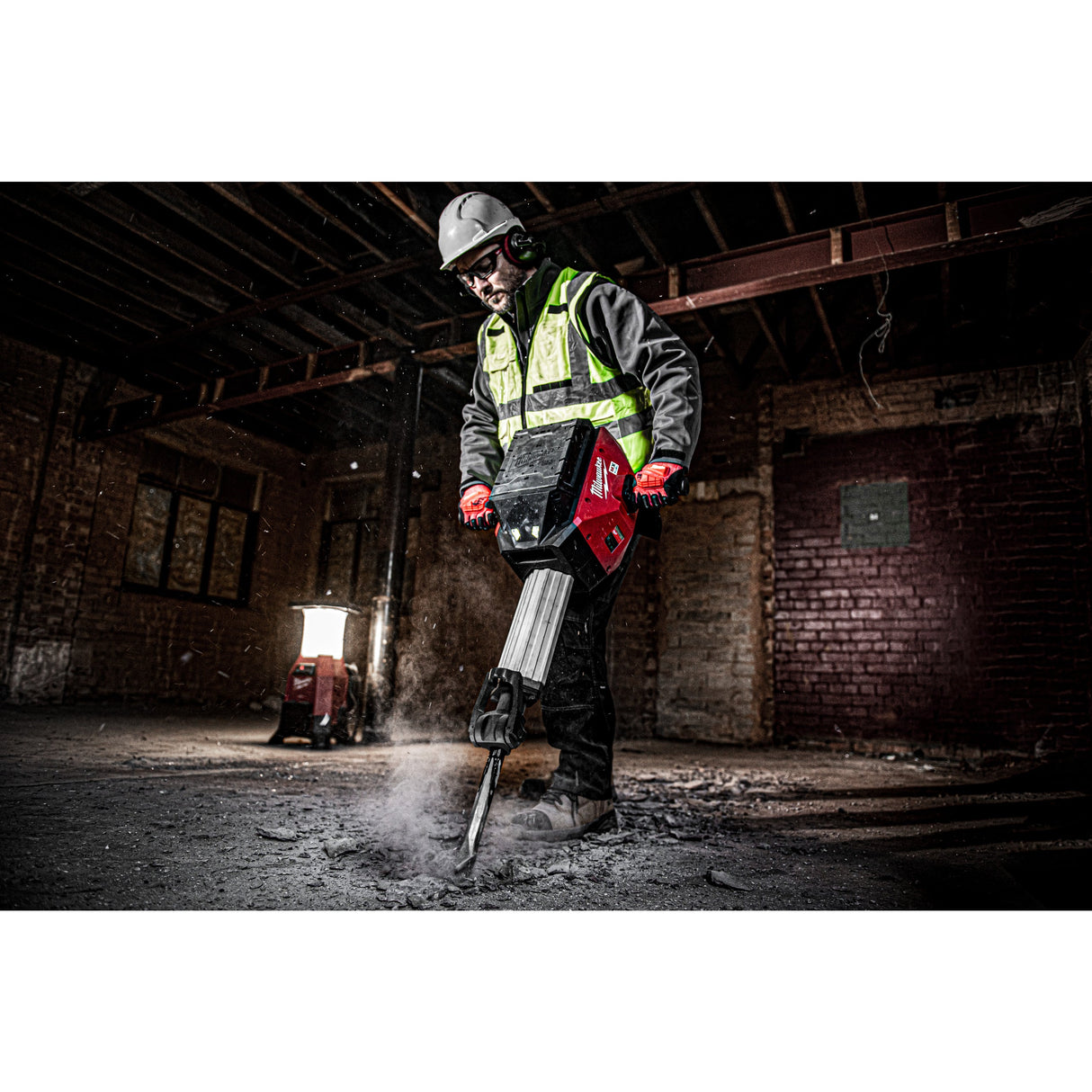 MXF DH2528H Ciocan demolator 28 mm Hex clasa 25 kg MX FUEL™ Milwaukee