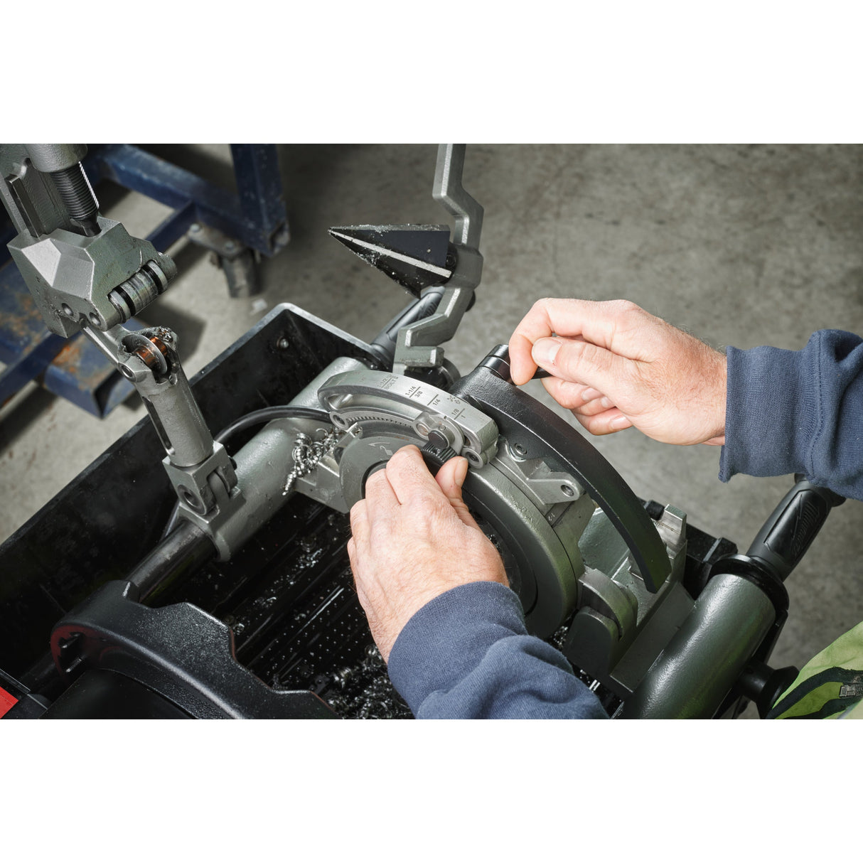 MXF PTR2 Dispozitiv de filetat țevi 2″ MX FUEL™ ONE-KEY™ Milwaukee