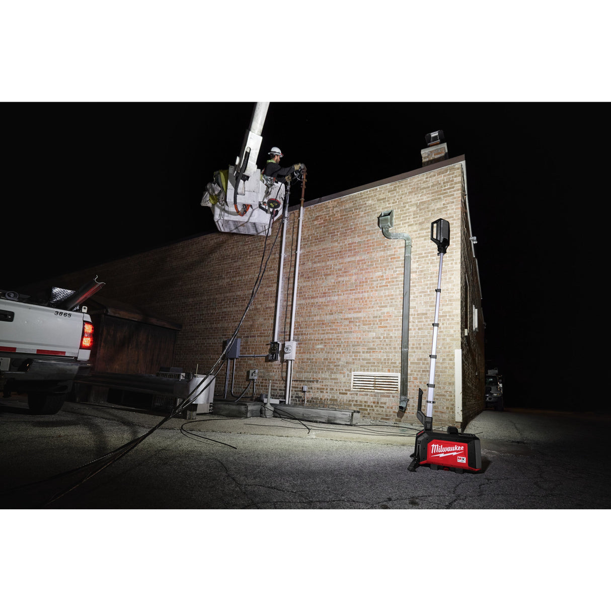 MXF TLIC Turn compact de iluminat MX FUEL™ Milwaukee