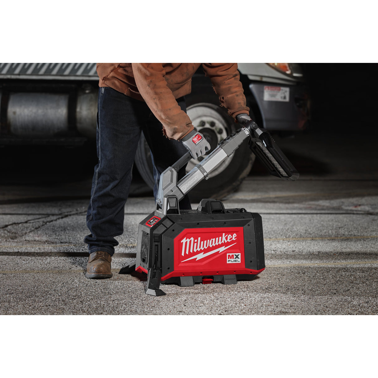 MXF TLIC Turn compact de iluminat MX FUEL™ Milwaukee