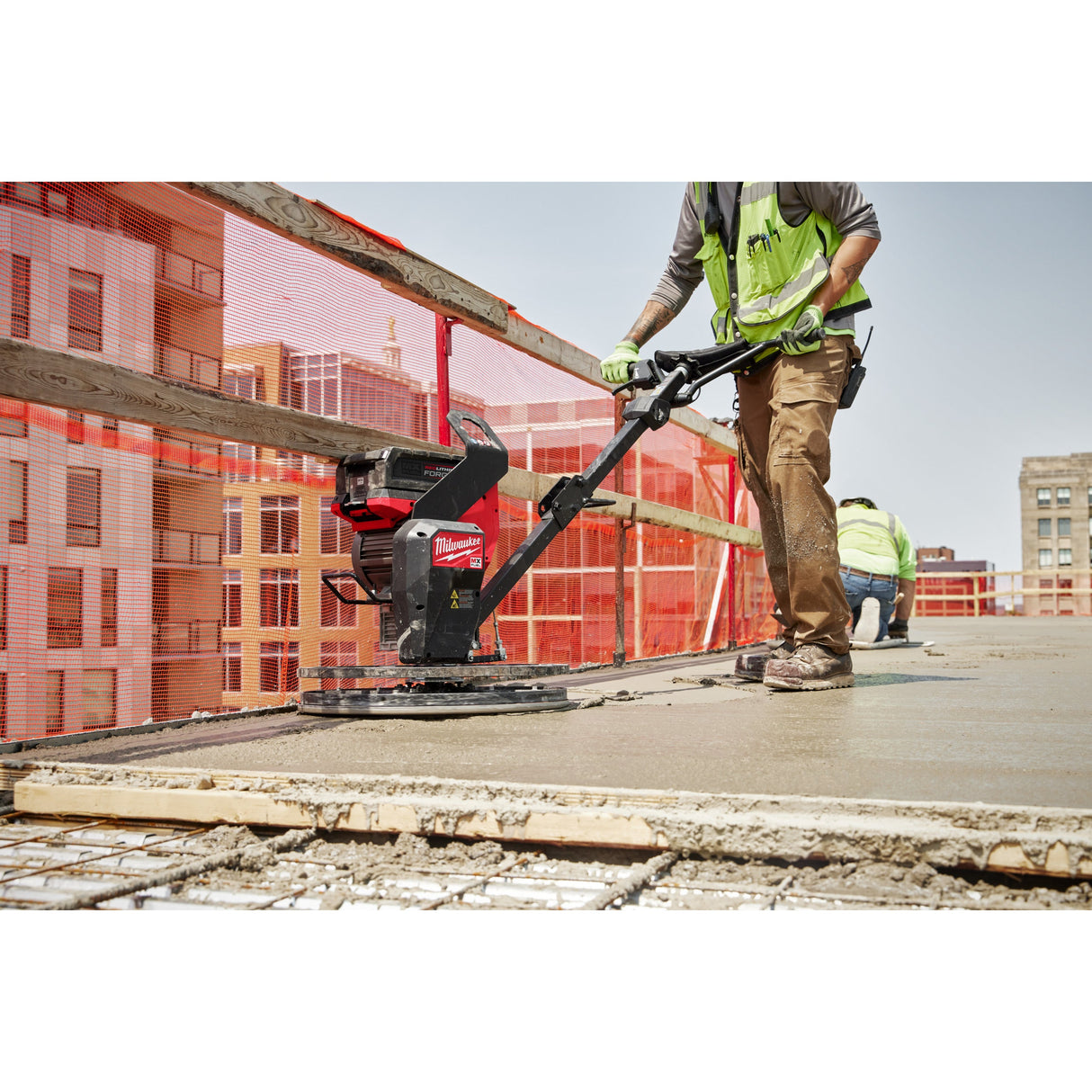 MXF WBT60 Mașină de finisat beton MX FUEL™ 600 mm Milwaukee