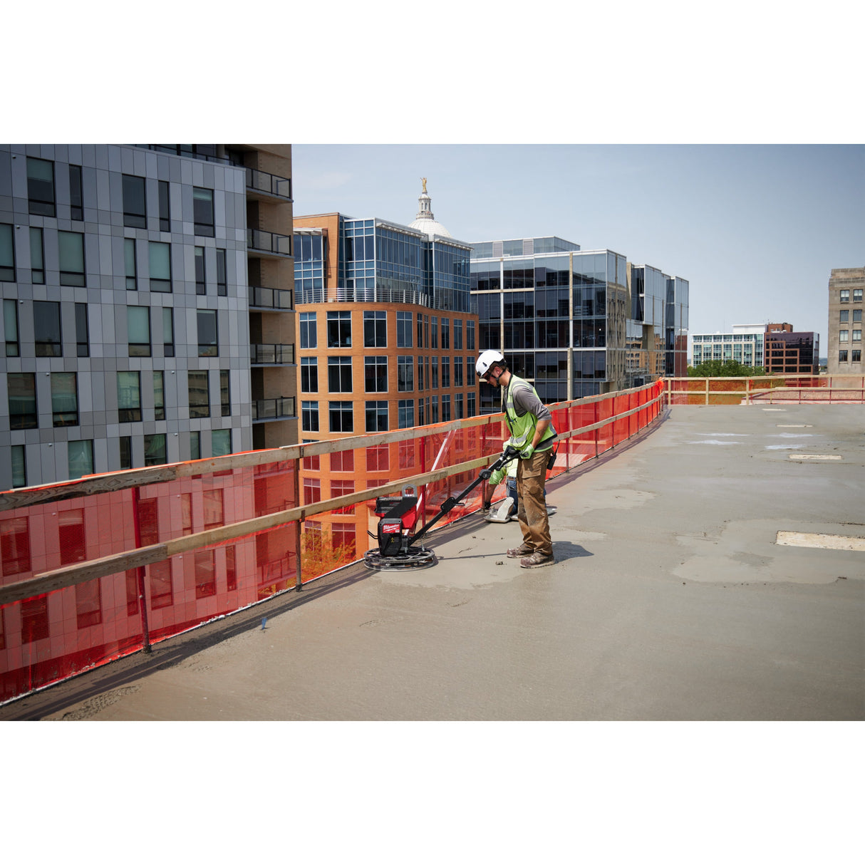 MXF WBT60 Mașină de finisat beton MX FUEL™ 600 mm Milwaukee