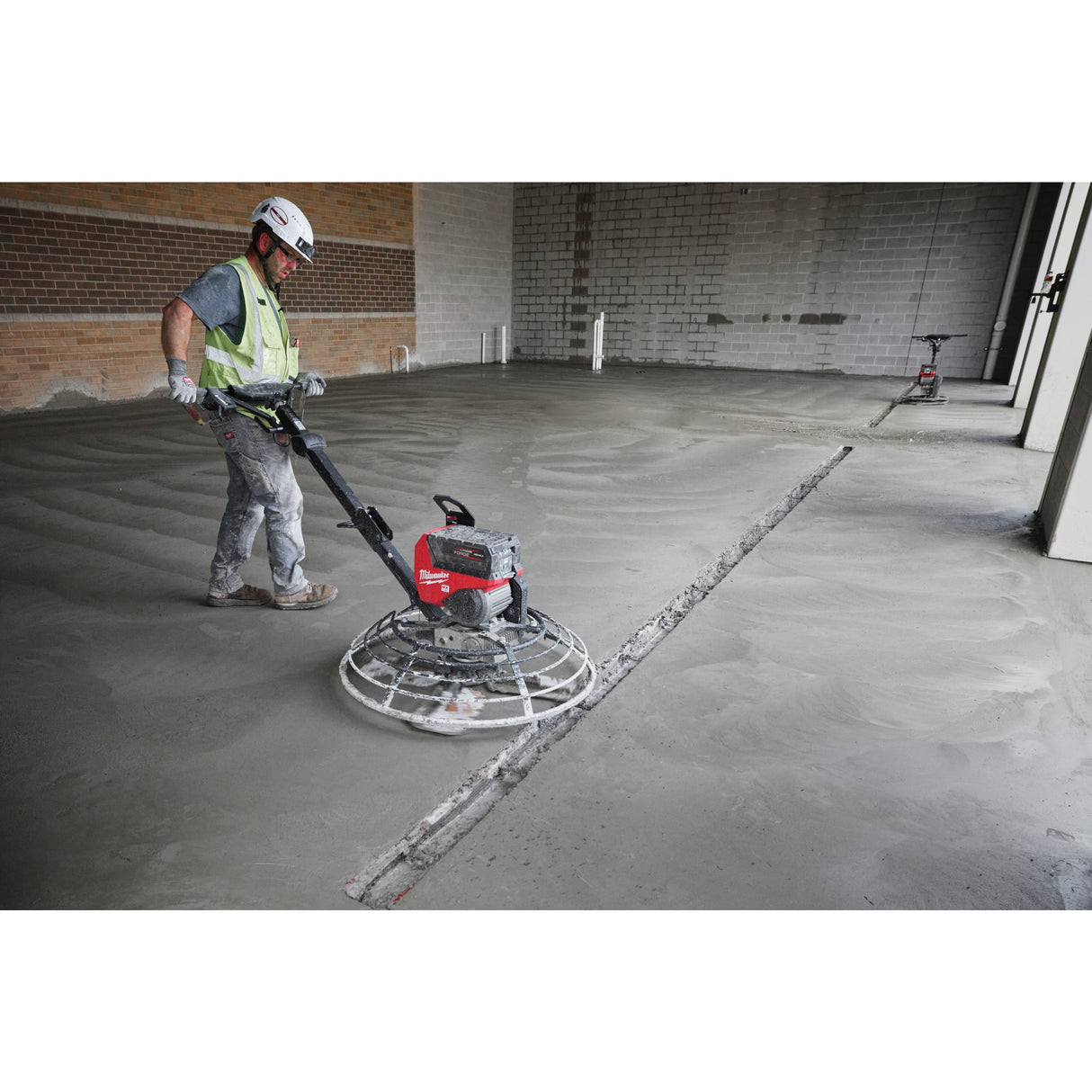 MXF WBT90 Mașină de finisat beton MX FUEL™ 900 mm Milwaukee