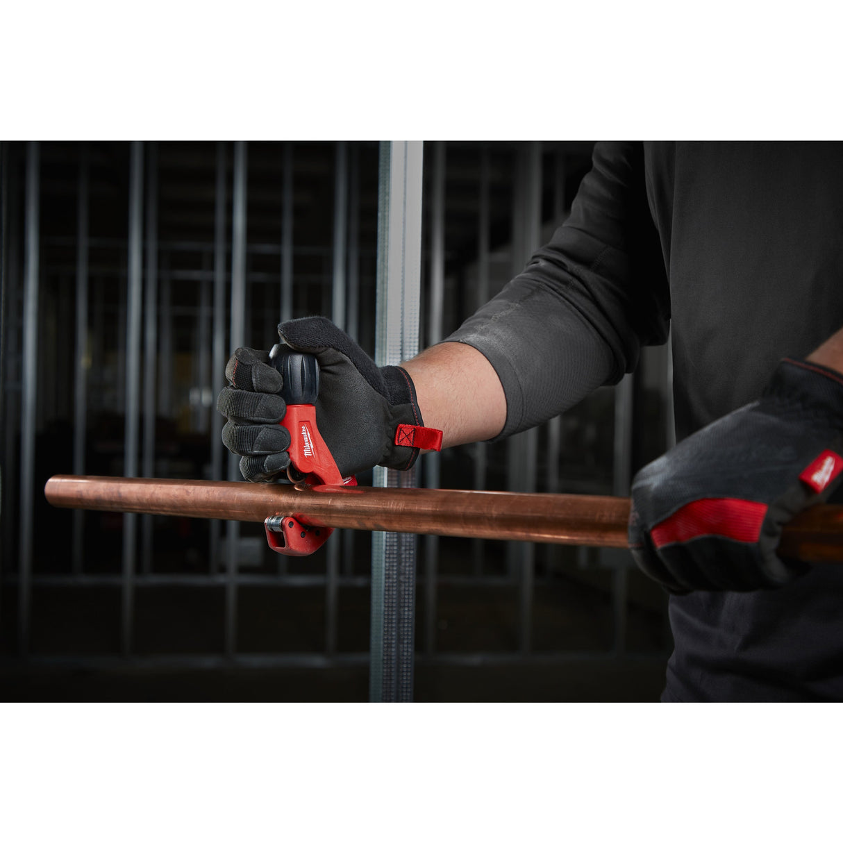 Cutter cu role pentru țevi din cupru Milwaukee