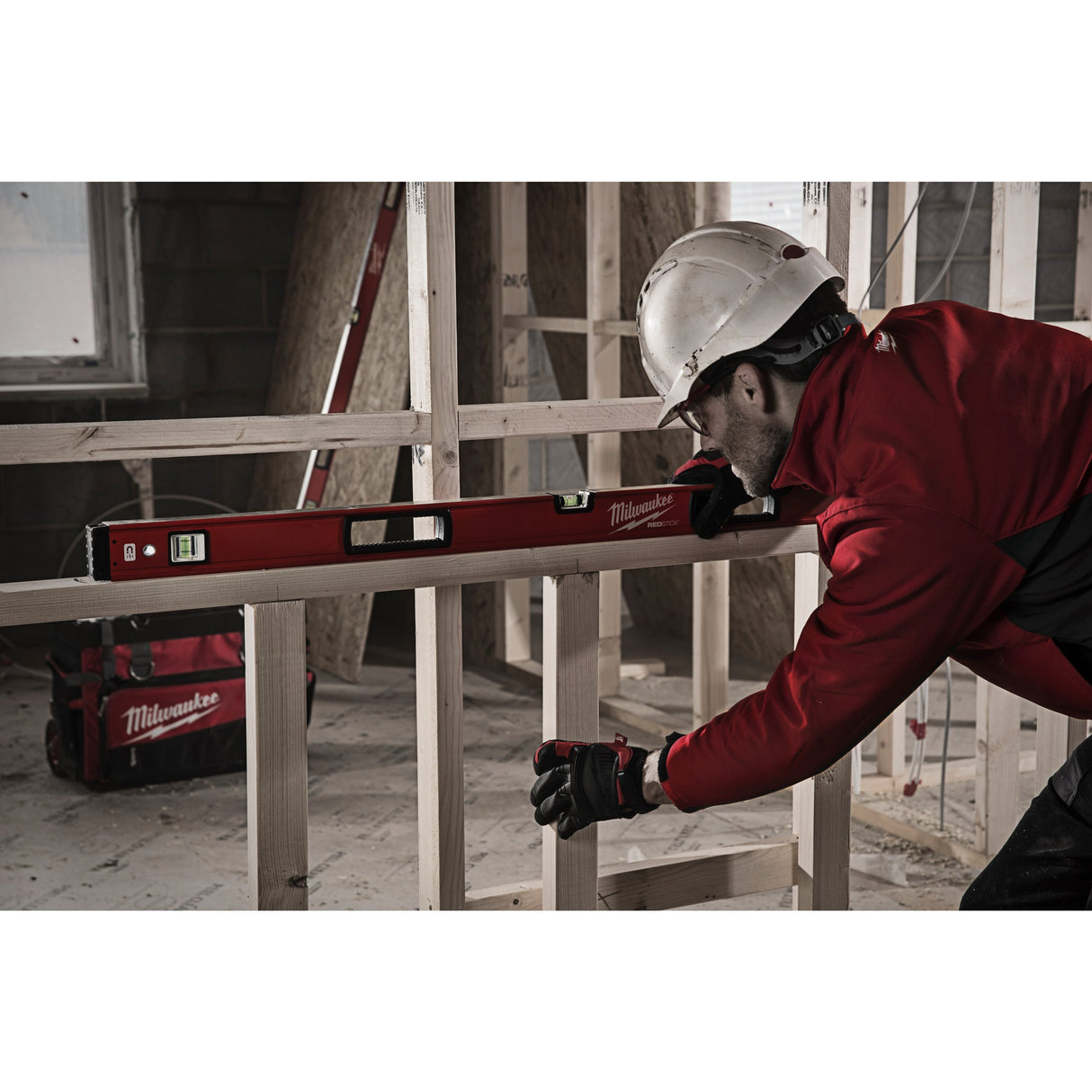 Nivele REDSTICK™ Backbone Milwaukee