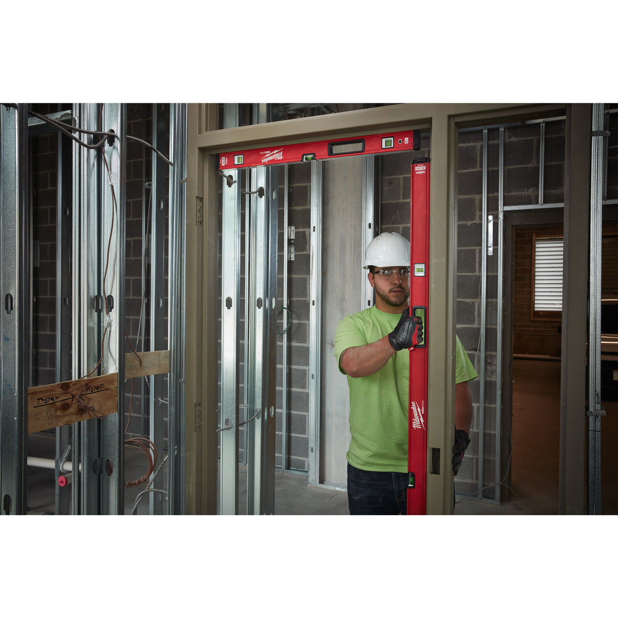 Milwaukee Nivelă cu bulă consolidată 200cm magnetică 4932459073