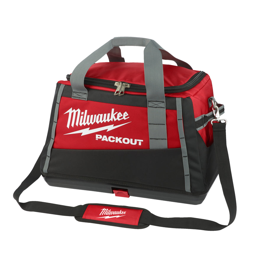 Geantă Milwaukee PACKOUT™ cu închidere cu fermoar – ideală pentru transportul și protecția uneltelor. Fabricată din material balistic 1680D durabil, cu bază rigidă și impermeabilă pentru rezistență maximă. Dispune de compartiment principal spațios, buzunare externe, mânere ranforsate și bretea de umăr reglabilă. Compatibilă cu sistemul modular PACKOUT™.