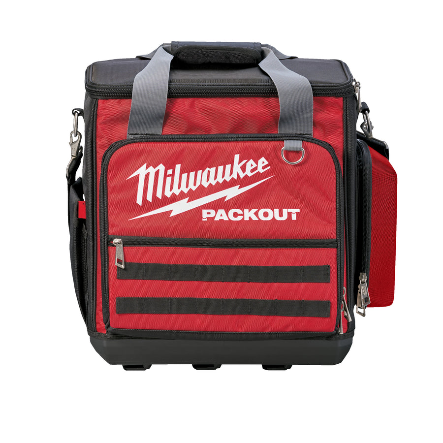 Geantă izolată Milwaukee PACKOUT™ pentru păstrarea alimentelor și băuturilor – ideală pentru șantier. Dispune de compartiment izoterm generos, curea reglabilă pentru umăr, mânere rezistente, buzunar frontal cu fermoar și compatibilitate completă cu sistemul modular PACKOUT™.