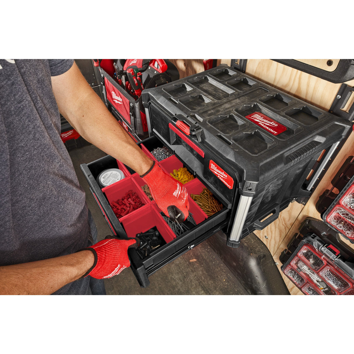 Sistem de stivuire PACKOUT™ Milwaukee