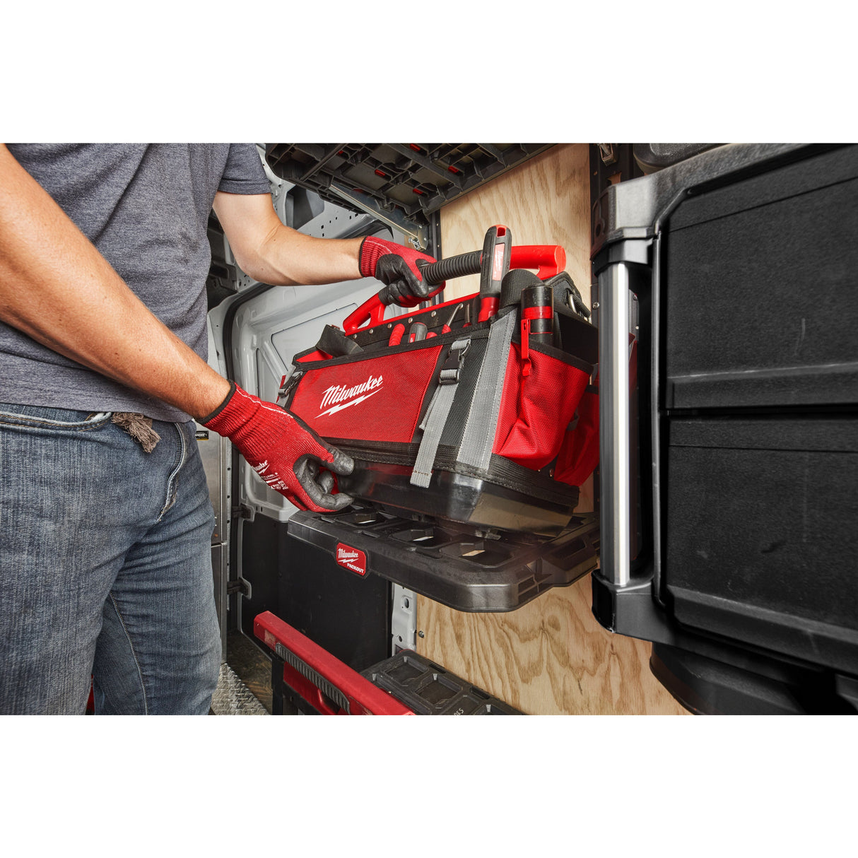 Sistem de stivuire PACKOUT™ Milwaukee