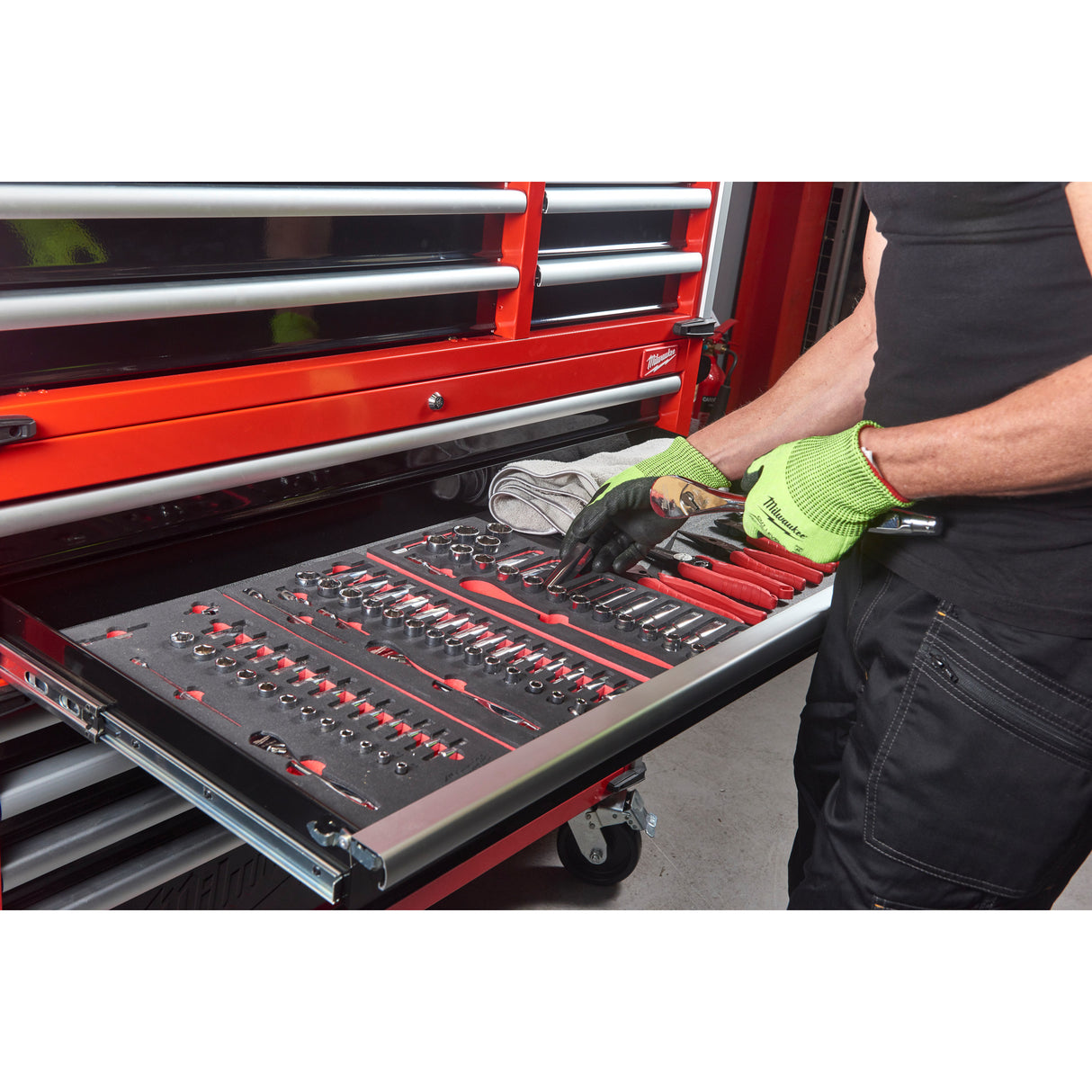 Milwaukee Dulap de scule mobil, cu 10 sertare, metalic, 117 cm 4932478852