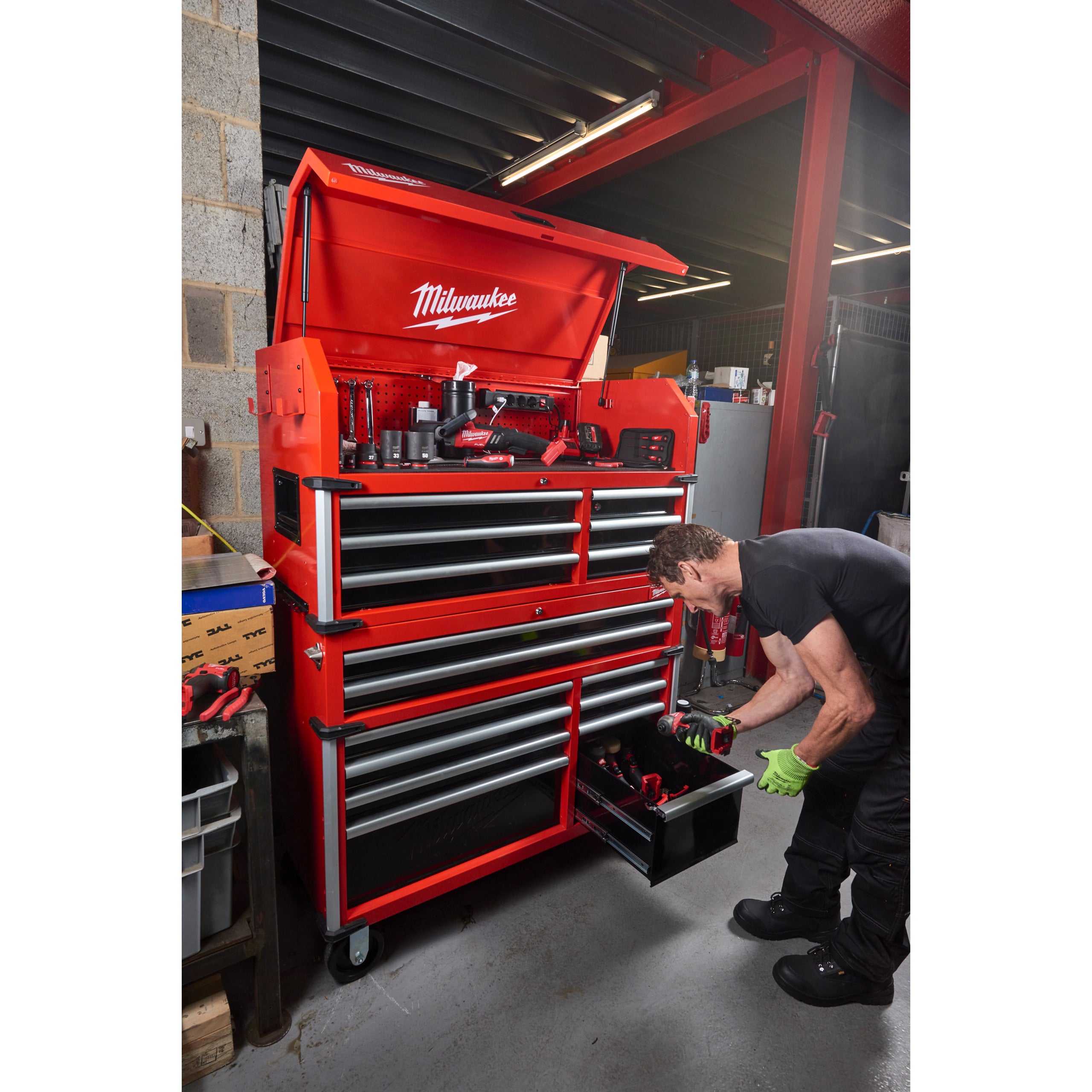 Milwaukee Dulap de scule mobil, cu 10 sertare, metalic, 117 cm