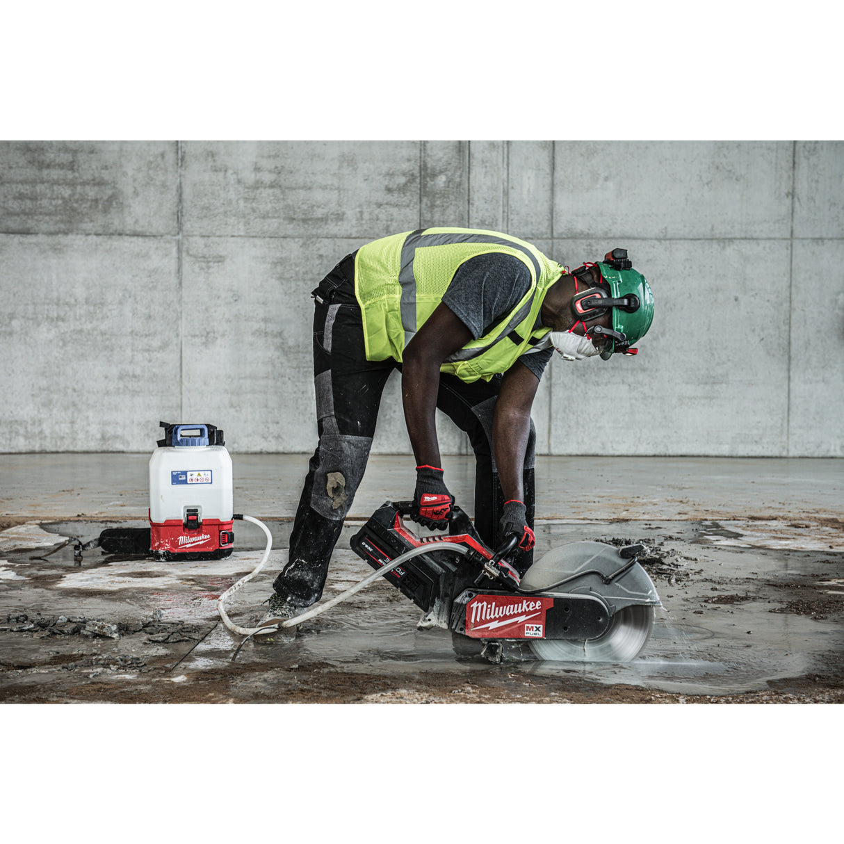 Milwaukee Cască protecție neventilată - bolt100 , verde - 1 bucată 4932479249