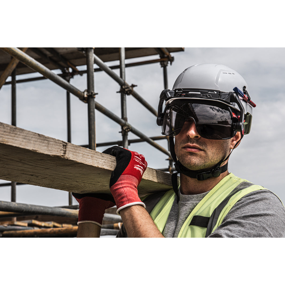 Milwaukee Vizieră compactă - bolt™200, fumurie -1 bucată 4932479947