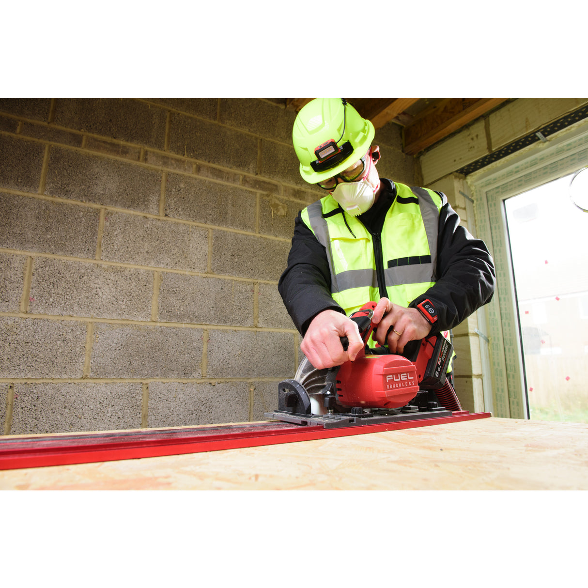 Milwaukee Cască protecție neventilată - bolt100 , hi-vis galbenă - 1 bucată 4932480666