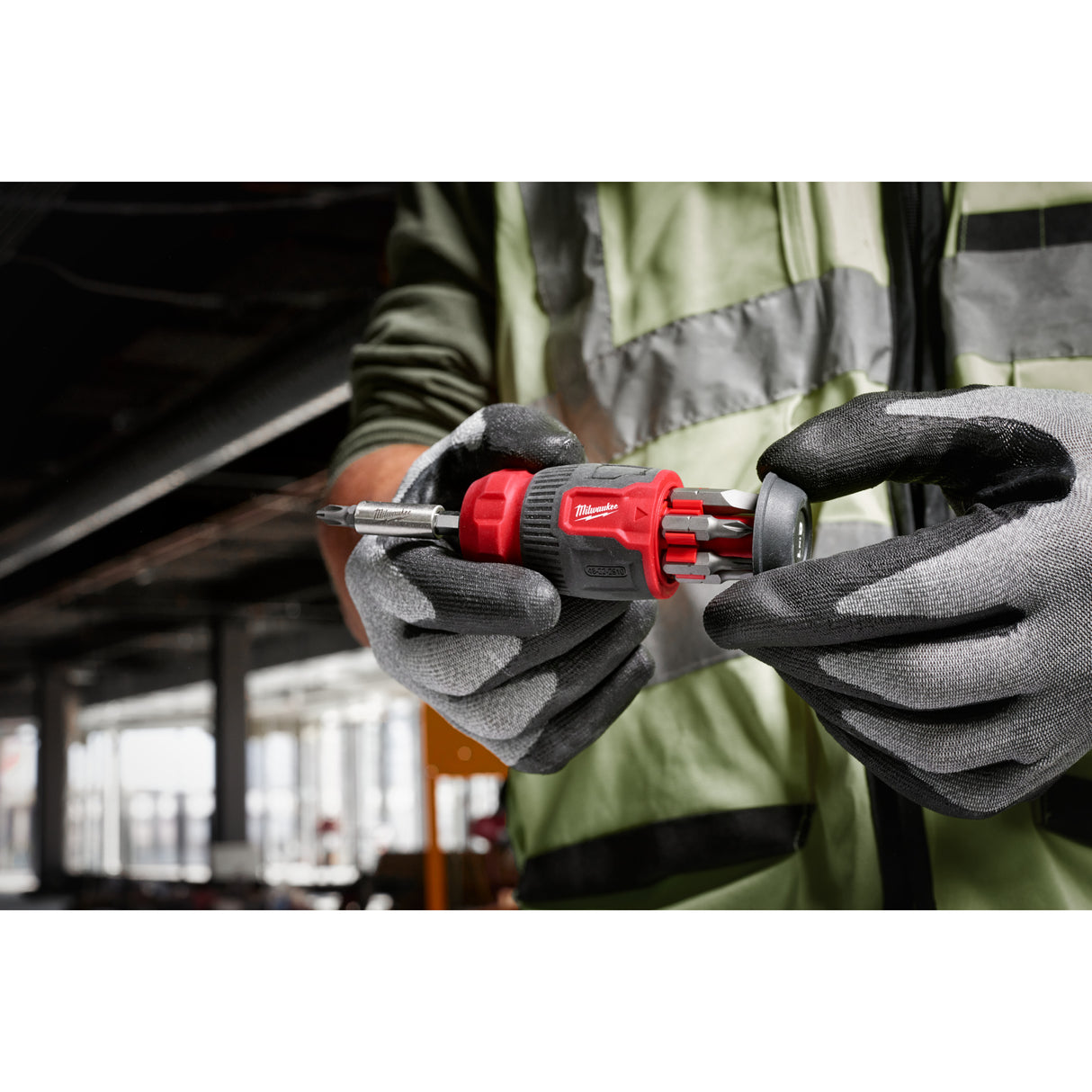 Milwaukee Șurubelniță compactă multi-bit 8 in 1 4932492807