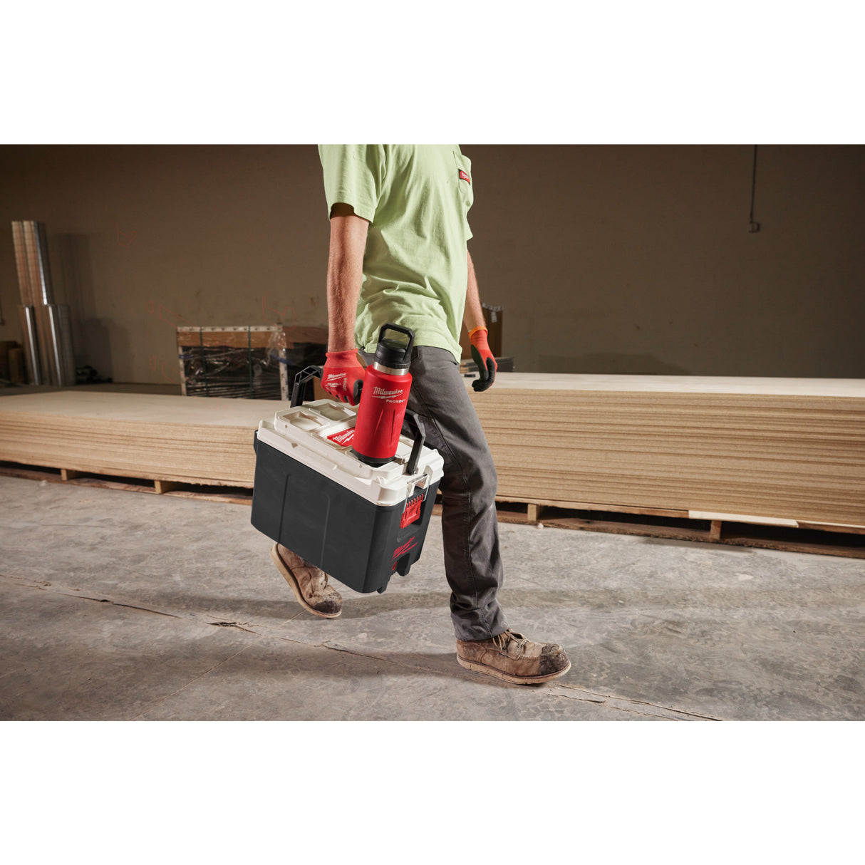 Milwaukee Sticlă roșie PACKOUT™ 1065 ml cu capac  4932493467
