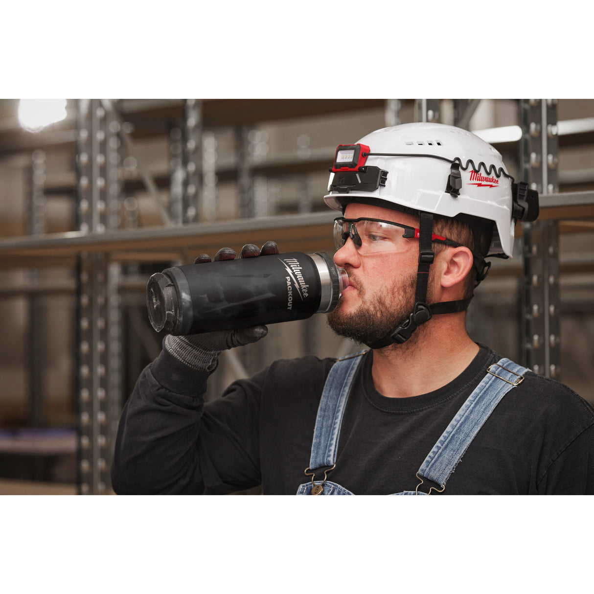 Milwaukee Sticlă neagră PACKOUT™ 532 ml cu capac 4932493992