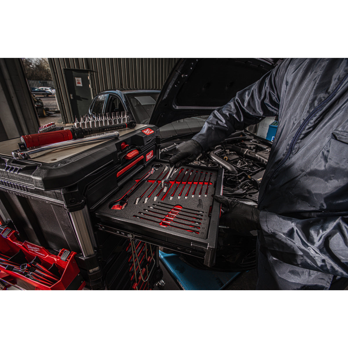 Set PACKOUT™ pentru mecanici Milwaukee