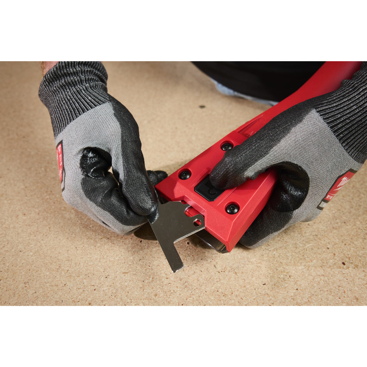 4932502380 AIR-TIP™ – atașament racletă pentru îndepărtarea reziduurilor Milwaukee