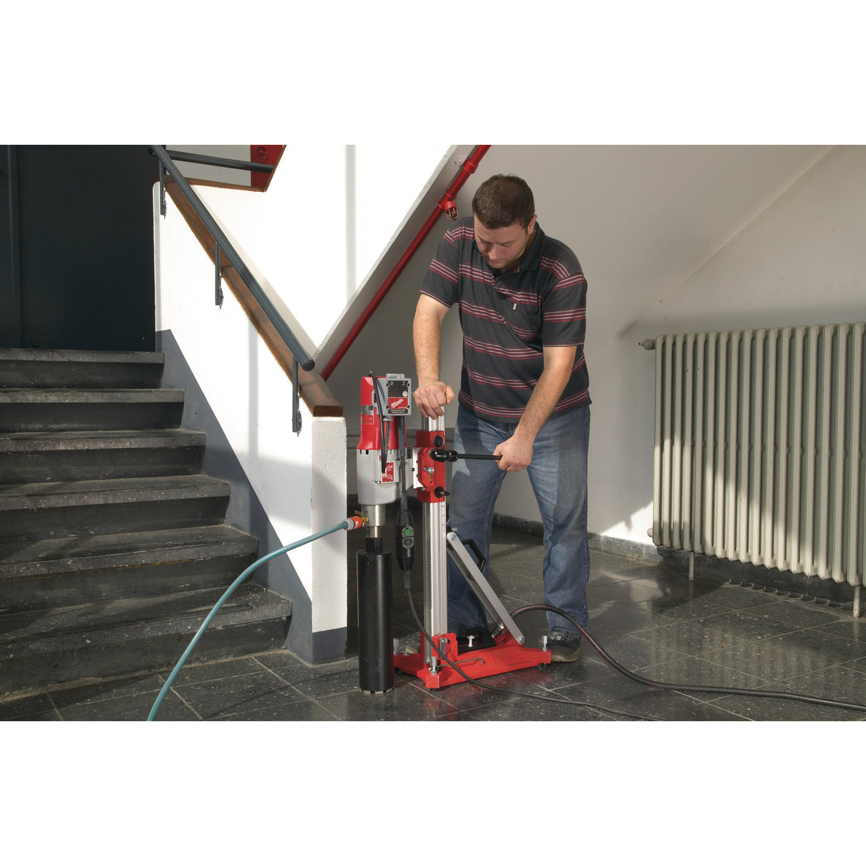 Milwaukee Dr250tv stand maș.găurit   4933400590
