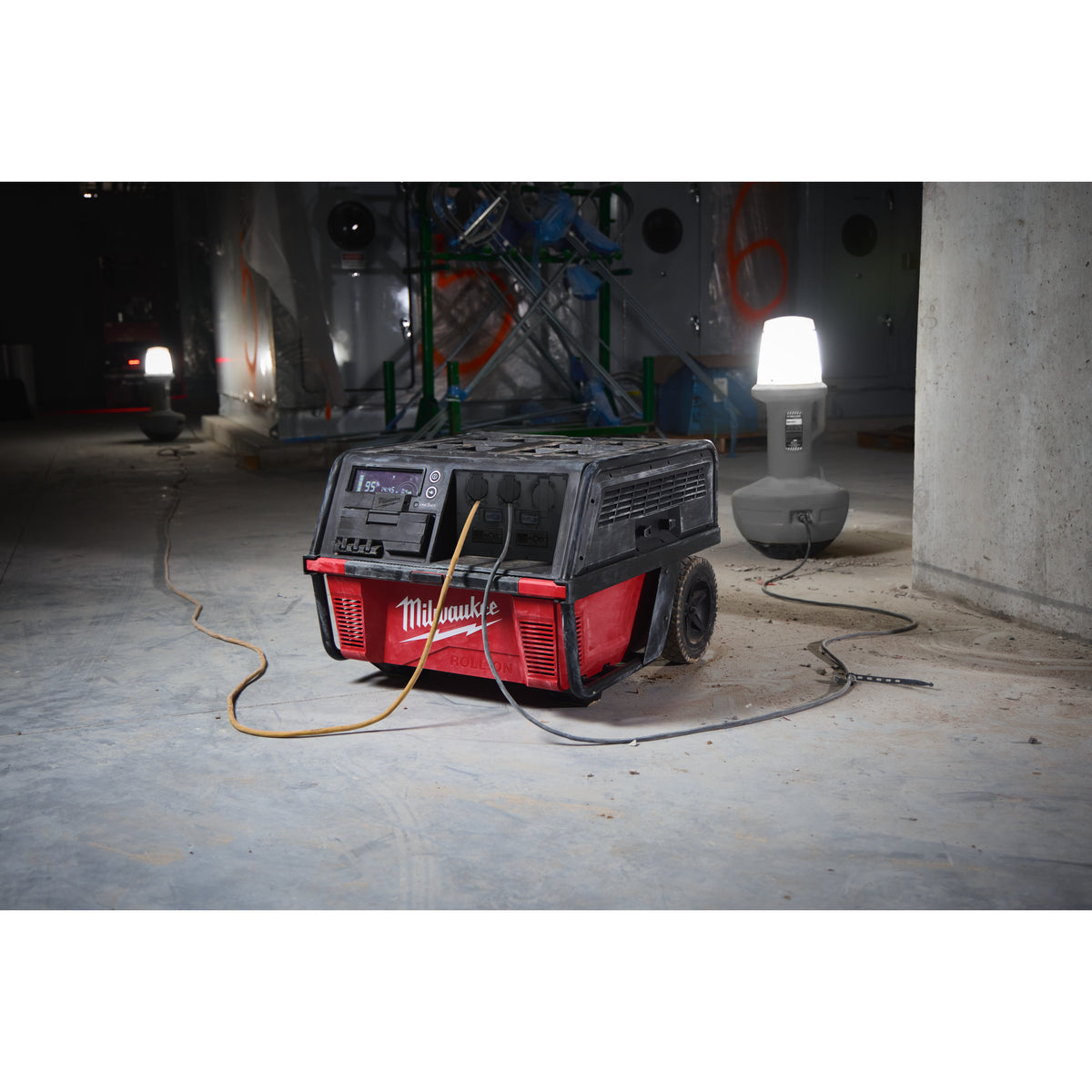 4933500156 Sursă de alimentare ROLL-ON 7200/ 3600 W 6.0 kWh Milwaukee
