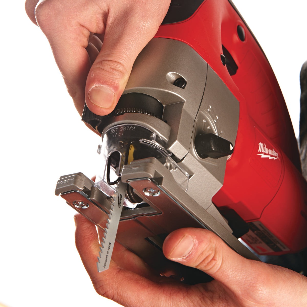4933500568 Fierăstrău pendular Heavy Duty, cu mâner superior Milwaukee
