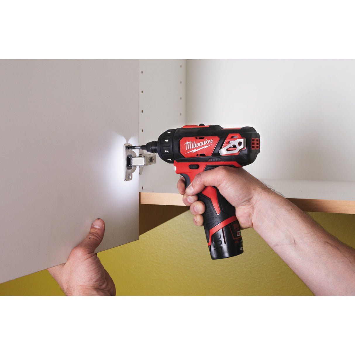 Milwaukee M12bd-202c mașină de înșurubat sub-compactă 4933441900