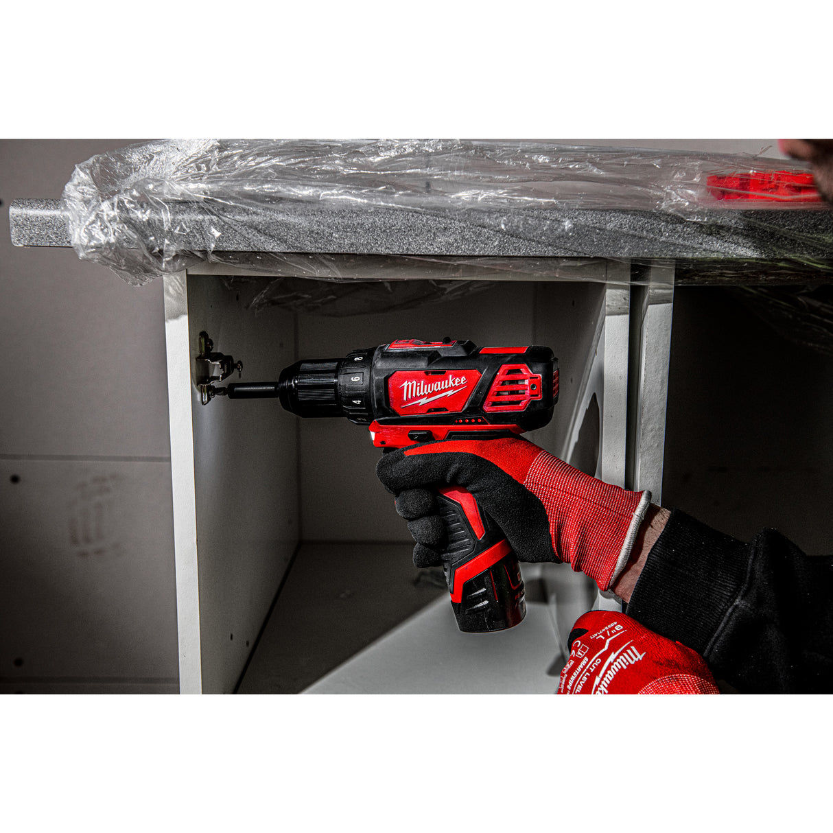 Milwaukee Mașină de găurit subcompactă M12 BDD 4933479439
