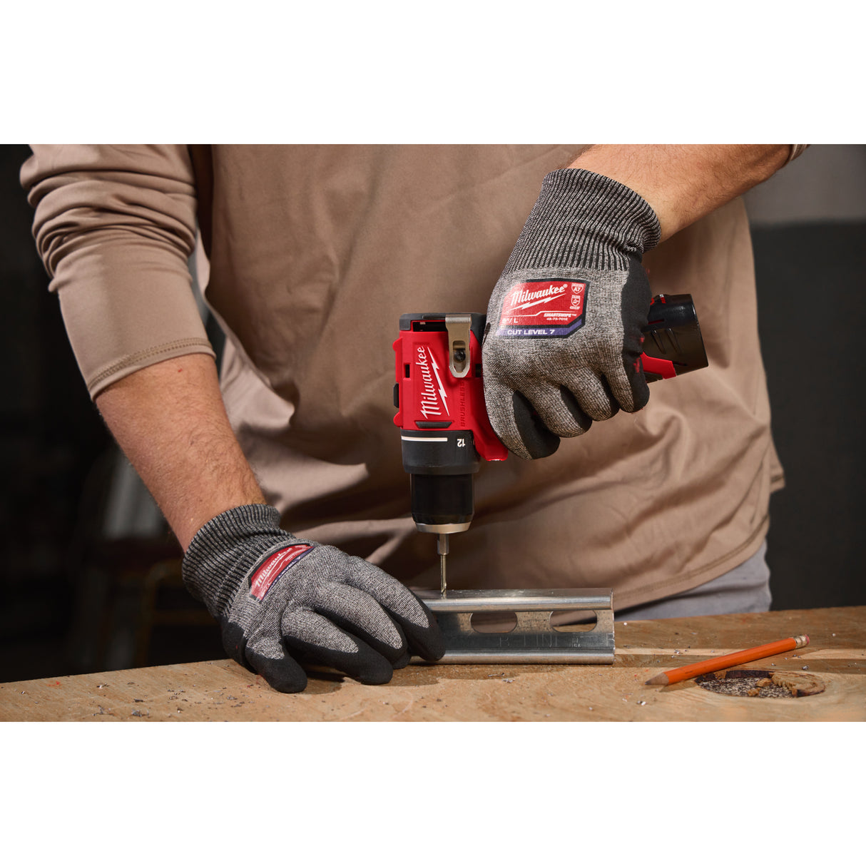 Milwaukee M12 BLDDRC-0 Mașină compactă de găurit, fără perii M12™ 4933499683