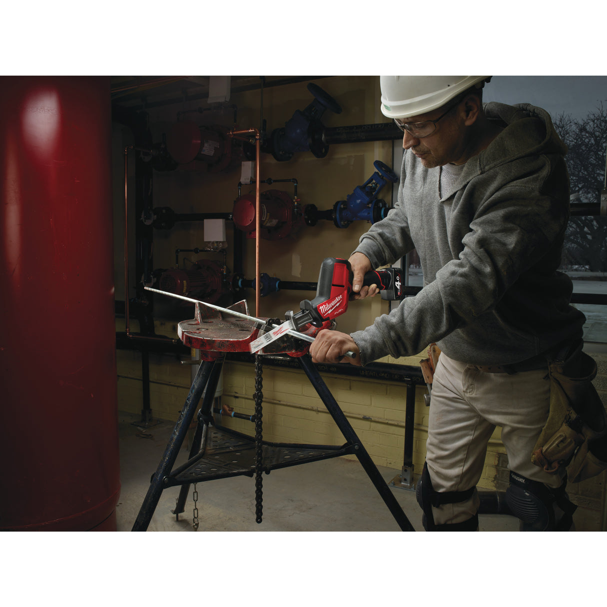 Milwaukee M12chz-0 fier. sabie acu.   4933446960