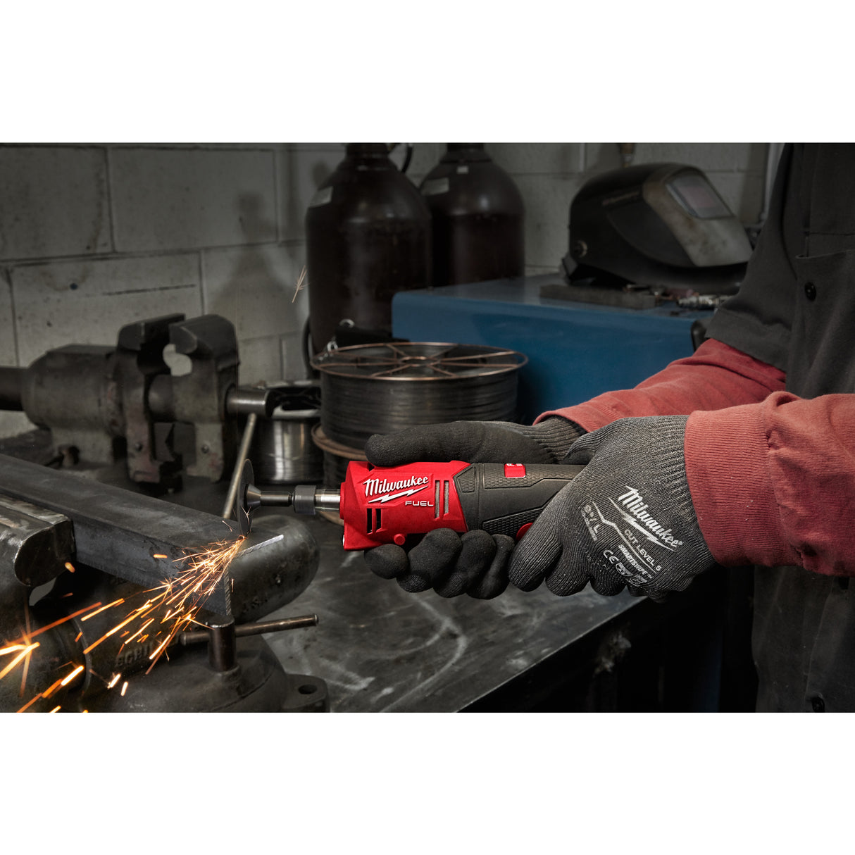 Milwaukee M12fdgs-422b polizor drept-kit   4933471436