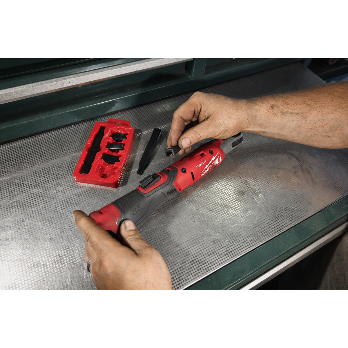 M12FIR38G2 Antrenor cu clichet M12 FUEL™ ⅜″ Milwaukee