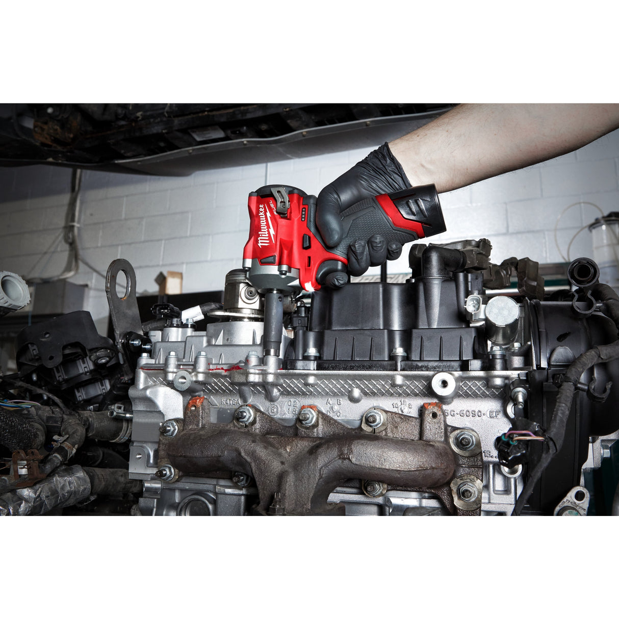 M12 FIW38 Cheie de impact ⅜″ M12 FUEL™ subcompactă Milwaukee