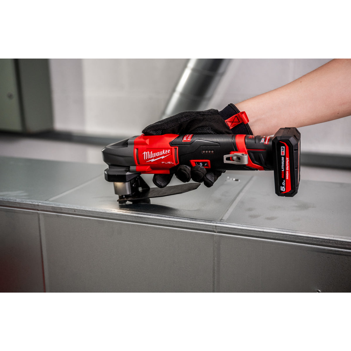 M12FMS16 Foarfecă pentru tăieri curbe M12 FUEL™ Milwaukee