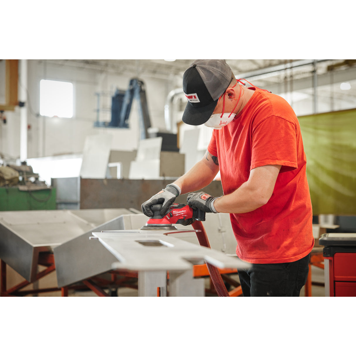 Milwaukee M12FROS5-502X Șlefuitor orbital M12 FUEL™ 150 mm cu orbită de 5.0 mm﻿ 4933493651