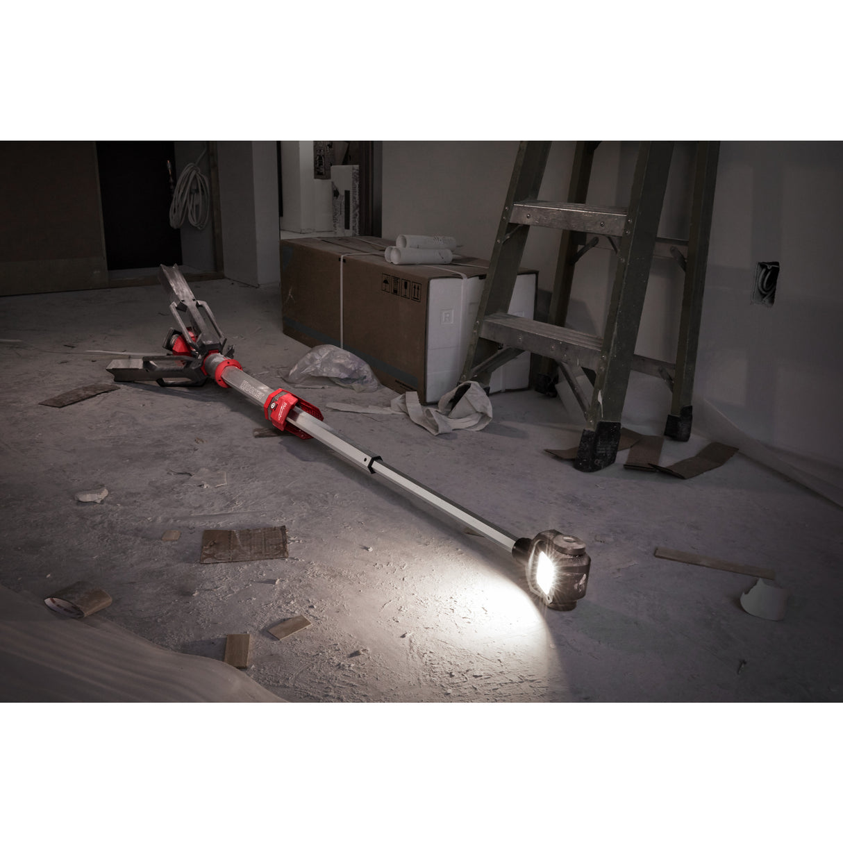 Milwaukee M12sal-0 proiector turn   4933464823