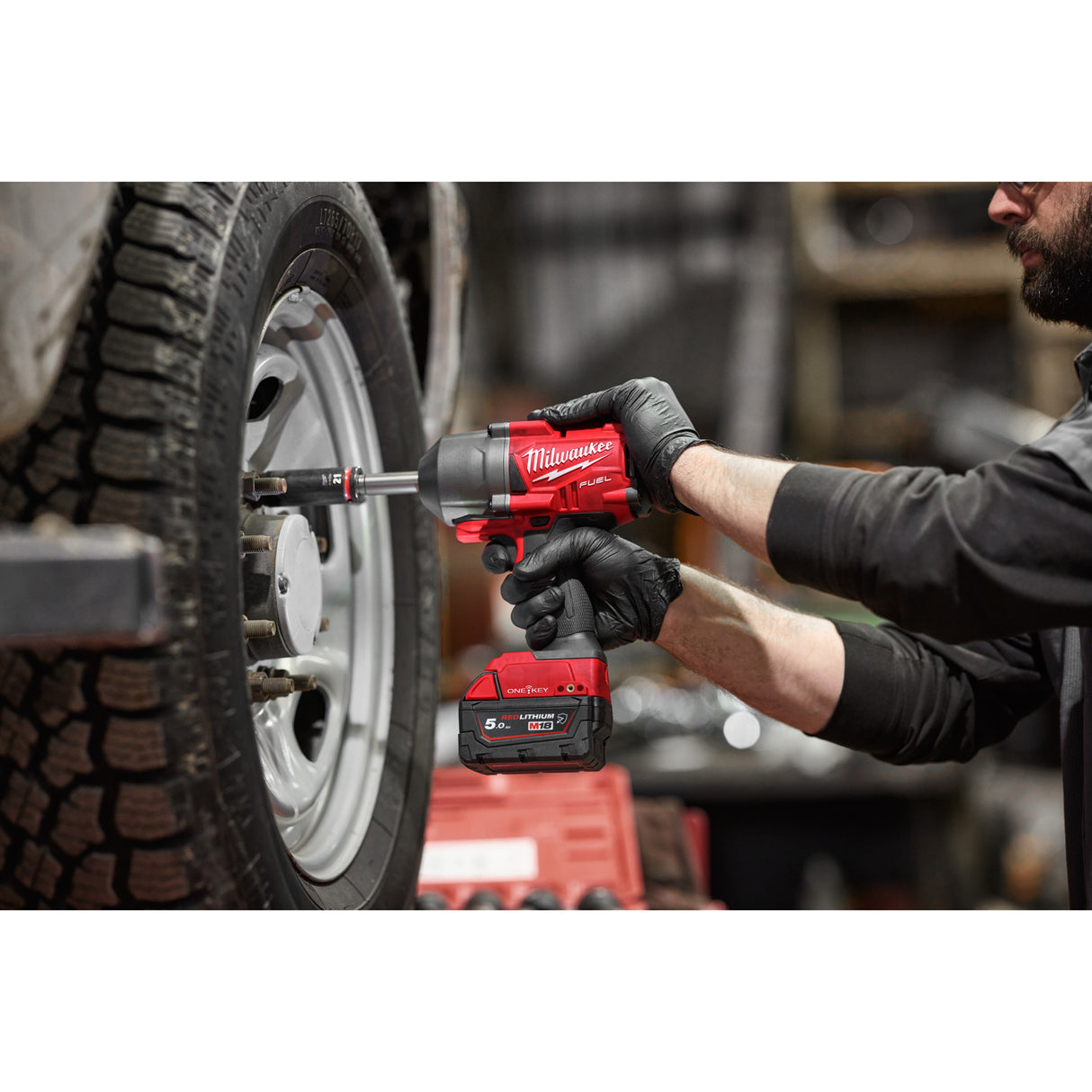 Milwaukee M18b5-cr acumulator   4932479265