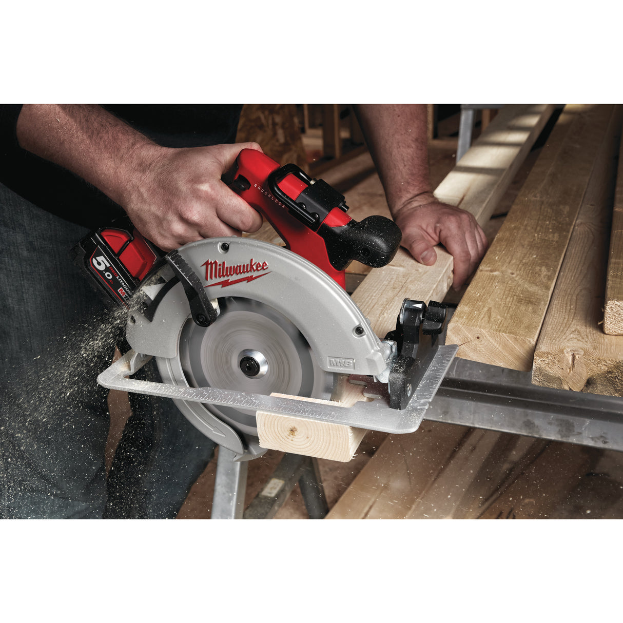 Milwaukee M18blcs66-0 fierăstrău circular cu acumulator 4933464588