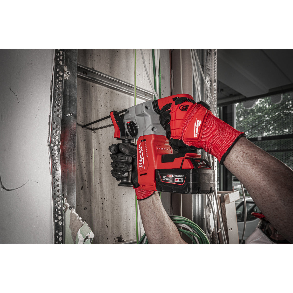M18 BLH Ciocan rotopercutor SDS-Plus 26 mm fără perii cu 4 funcții M18™ Milwaukee