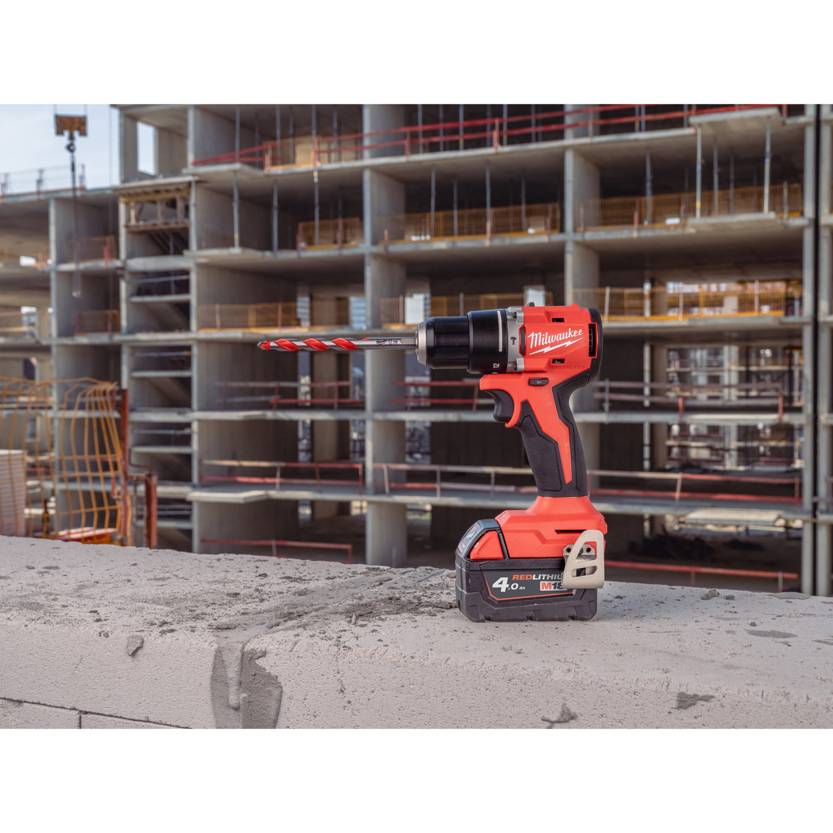 Milwaukee M18 blpdrc-402c eu mașină de găurit compactă, cu percuție și motor fără perii M18™﻿ 4933492824