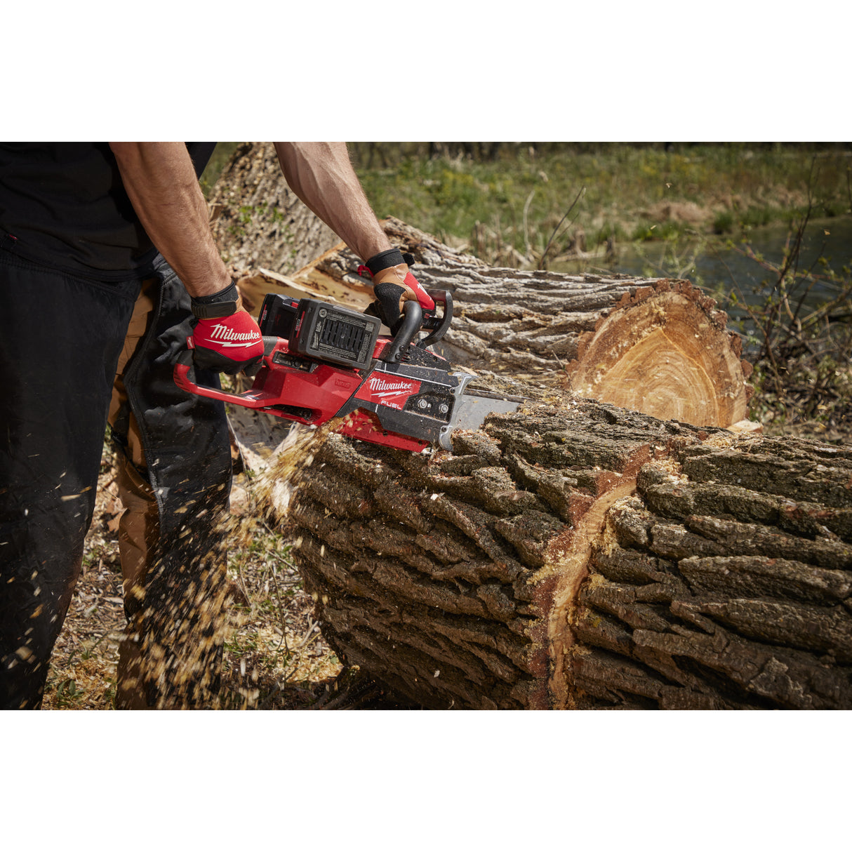 Milwaukee 4933480121 Fierăstrău cu lanț cu 2 acumulatori M18F2CHS50-802 FUEL™ 50 cm