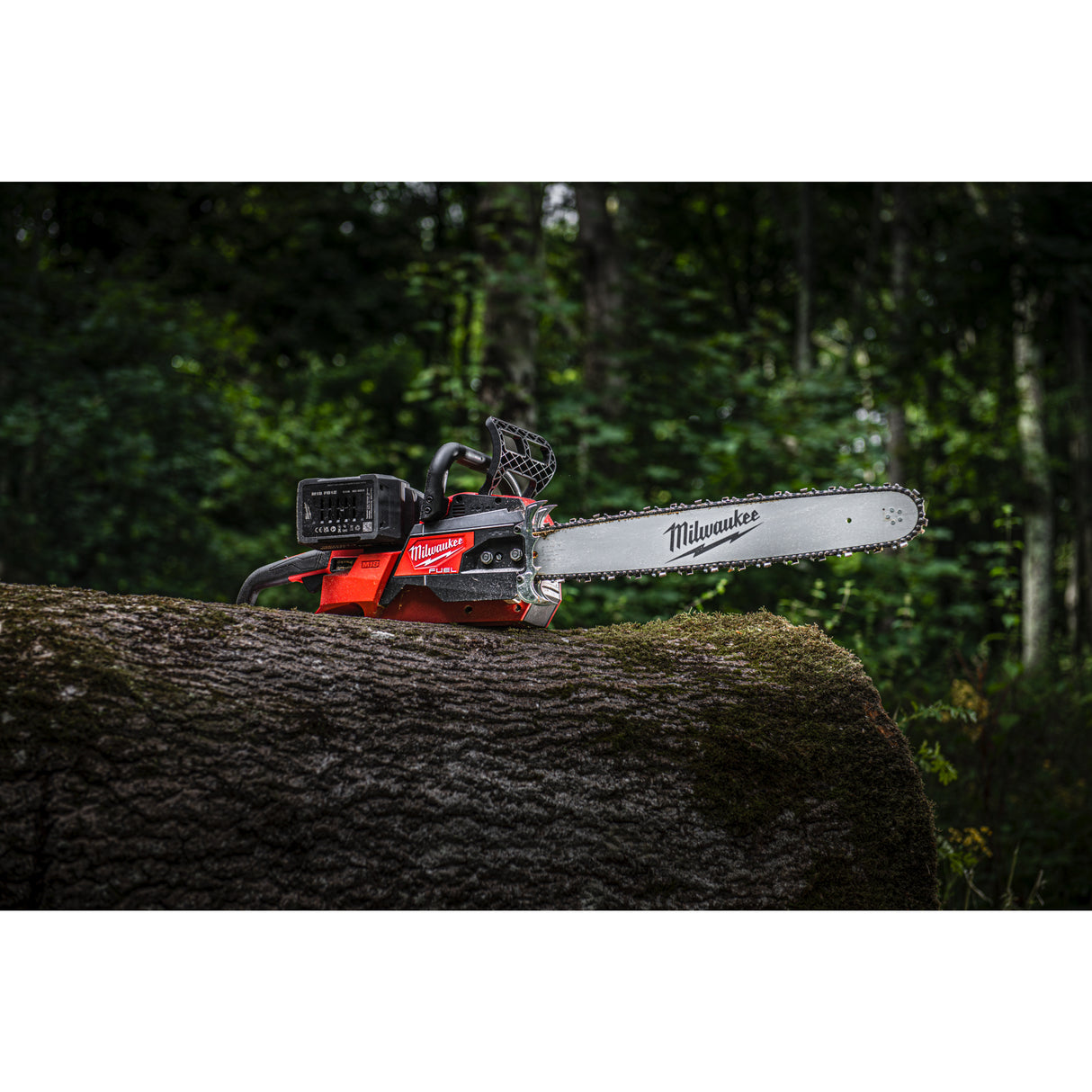 Milwaukee 4933480121 Fierăstrău cu lanț cu 2 acumulatori M18F2CHS50-802 FUEL™ 50 cm