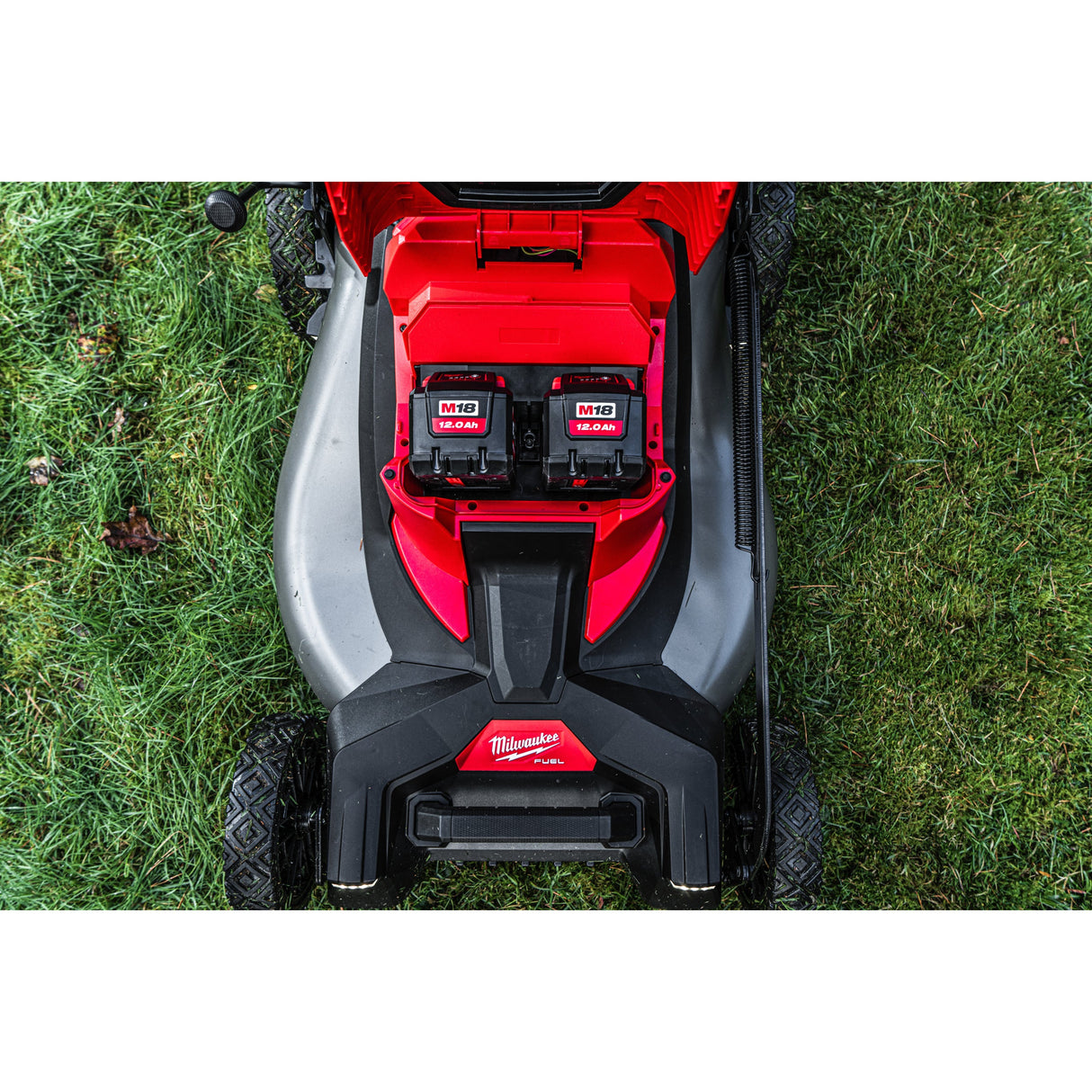 Mașină de tuns gazonul autopropulsată 53 cm M18 FUEL™ Milwaukee