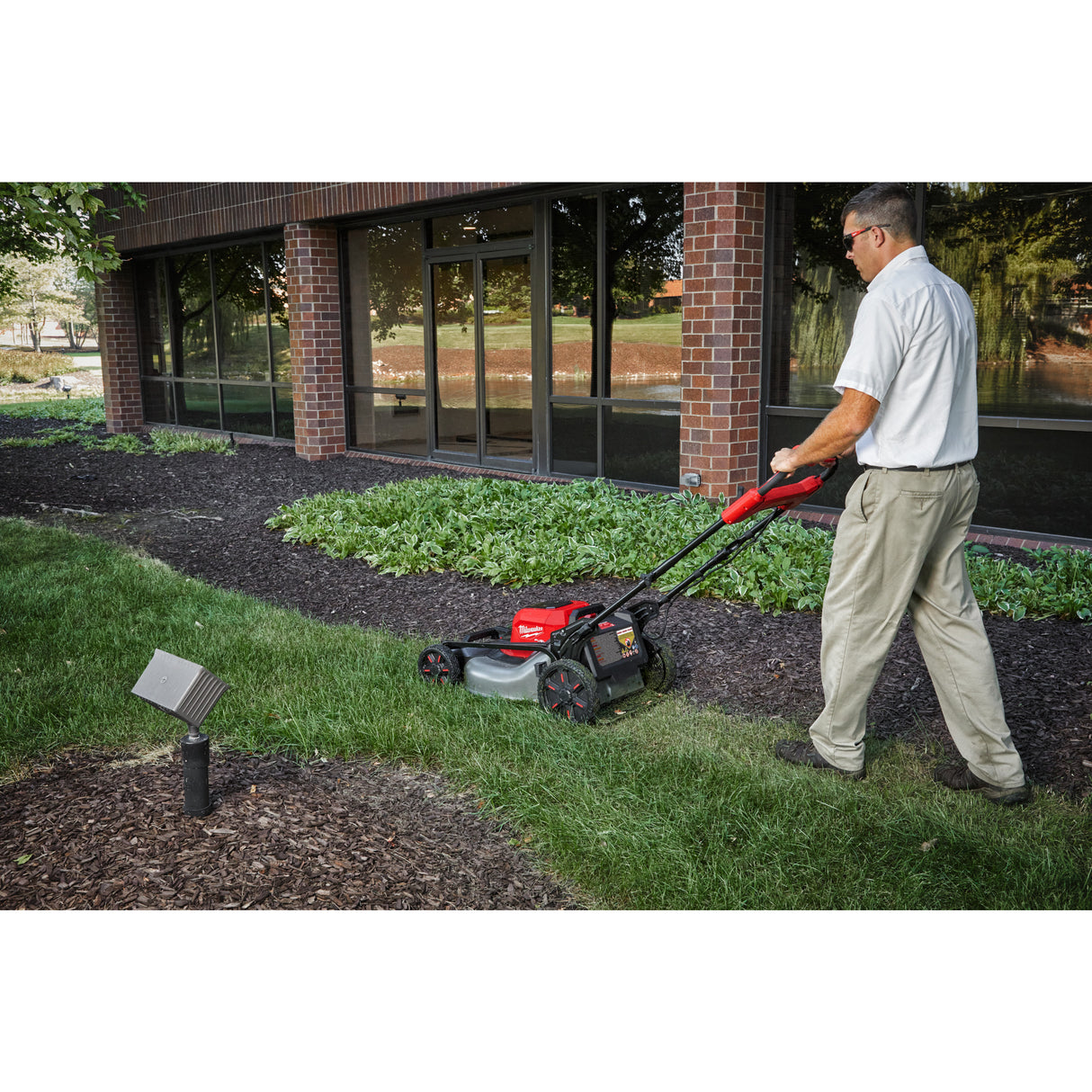 Milwaukee 4933499213 M18 f2lm53-122