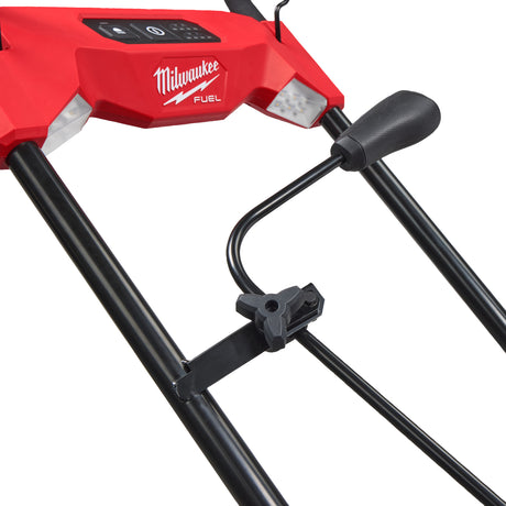 M18F2SSBL Freză de zapadă M18 FUEL™ cu expulzare directă Milwaukee